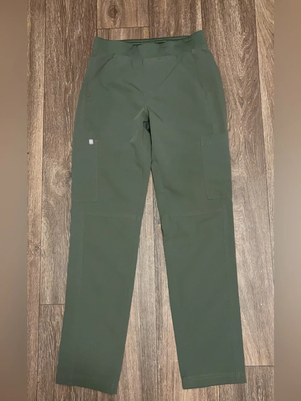 FIGS Axim Cargo Scrubs Sz.xs